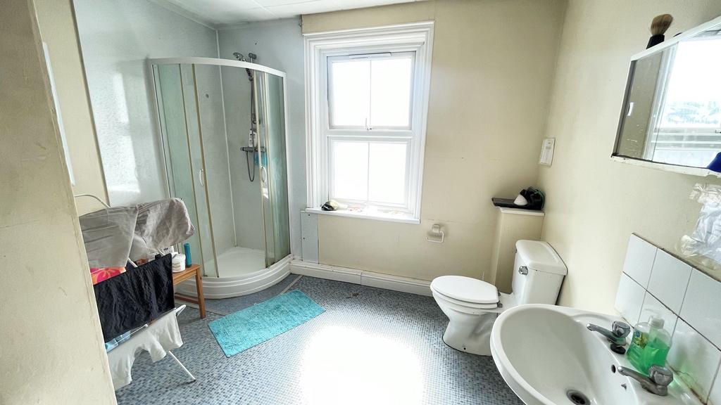 Communal Bathroom 1