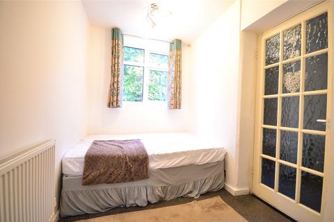 3 bedroom semi-detached house to rent, Raveley Avenue, Fallowfield, Manchester, M14