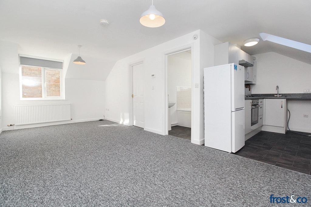 Lounge to Kitchen