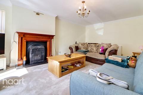 5 bedroom detached house for sale, Oilmills Road, Ramsey Mereside