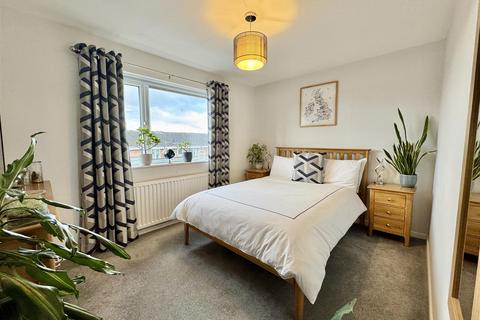 29 Bentham Way, Mapplewell, Barnsley, S75 5QA