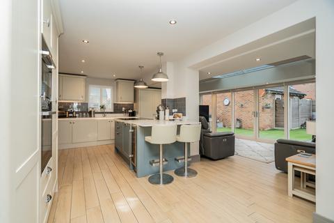 4 bedroom detached house for sale, Trent Way, Leighton Buzzard, LU7