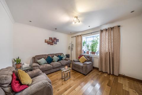 undefined, Mead Close, Harrow, HA3