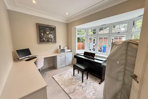 undefined, Hawthorn Lane, Warfield, Bracknell, RG42