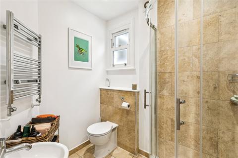 3 bedroom apartment for sale, Tregarvon Road, SW11