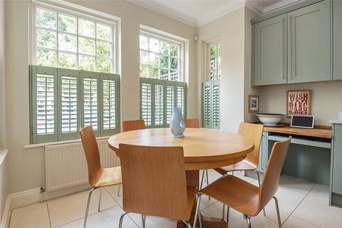 undefined, Waldegrave Park, Twickenham