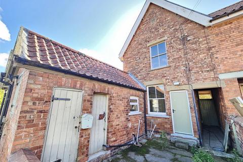 2 bedroom terraced house for sale, Main Street, Hackthorn, Lincoln
