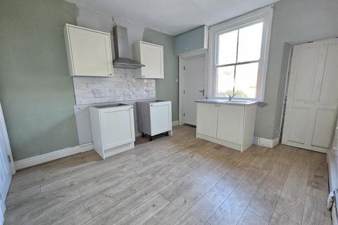 2 bedroom terraced house for sale, Main Street, Hackthorn, Lincoln