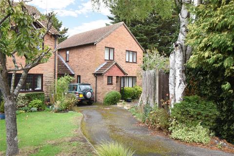 4 bedroom detached house for sale, Mill Close, Hook RG27