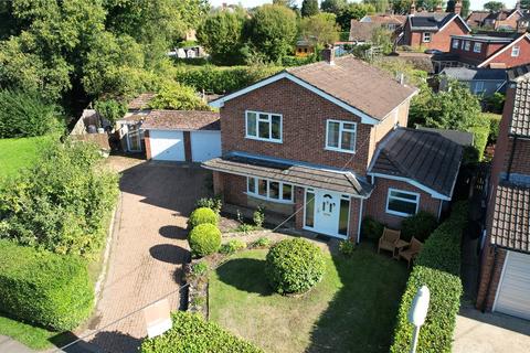 3 bedroom detached house for sale, Chase Road, Lindford, Hampshire, GU35