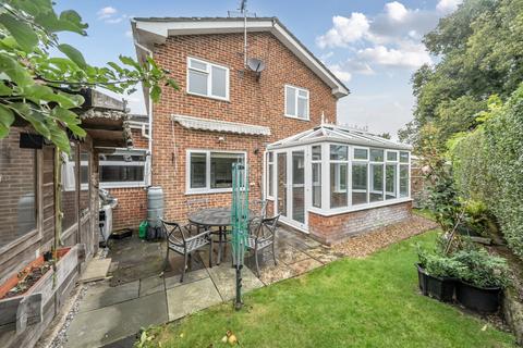 3 bedroom detached house for sale, Chase Road, Lindford, Hampshire, GU35