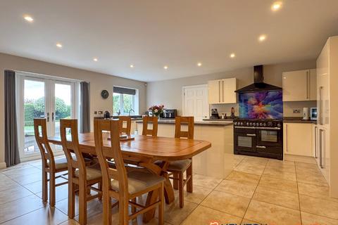 undefined, Long Lane, 8 NG24