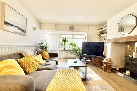 2 bedroom semi-detached house for sale, North Street, Braunton EX33