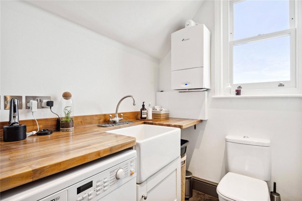 Bathroom/Utility