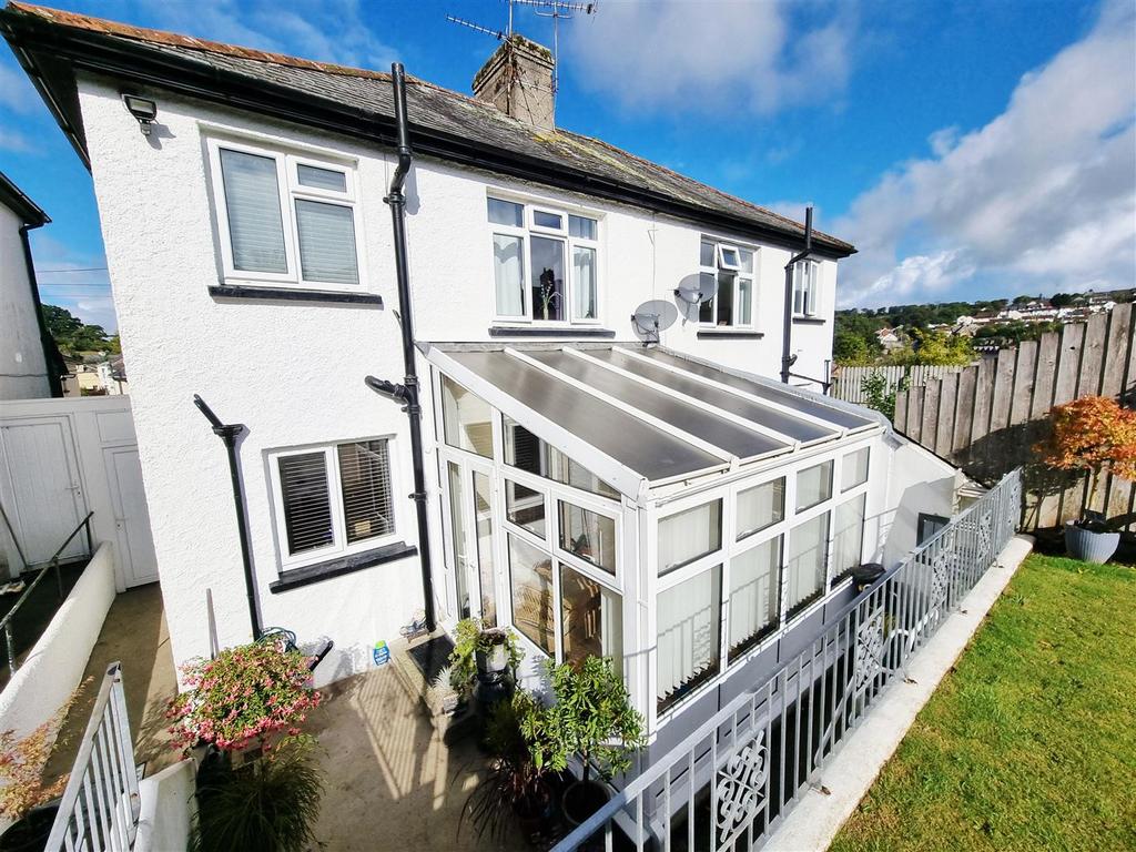 Conservatory external.jpg