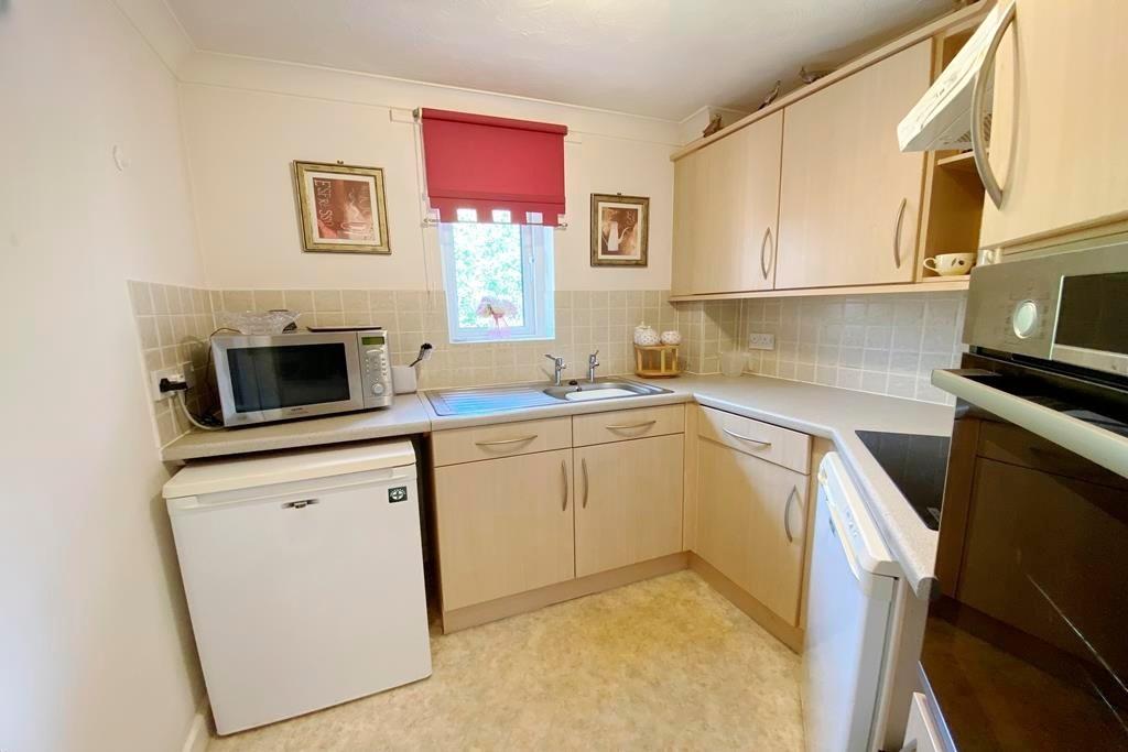 Fitted Kitchen