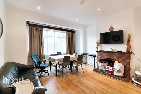 undefined, Hereford Gardens, Ilford