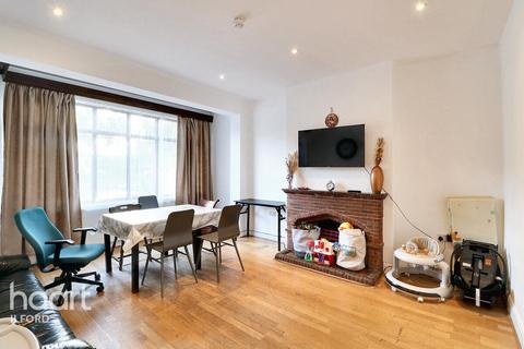 undefined, Hereford Gardens, Ilford