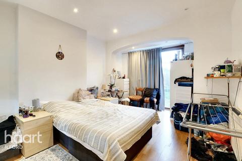 undefined, Hereford Gardens, Ilford