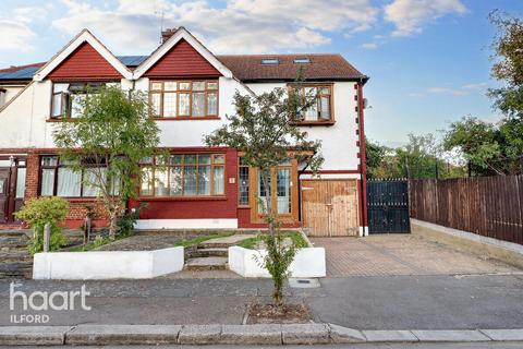 Hereford Gardens, Ilford
