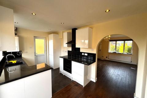 3 bedroom semi-detached house to rent, Flinters Close, Wootton, Northampton NN4