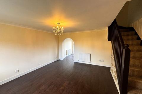 3 bedroom semi-detached house to rent, Flinters Close, Wootton, Northampton NN4