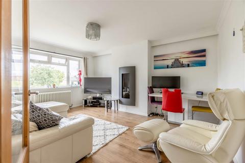 2 bedroom maisonette for sale, Monks Road, Windsor