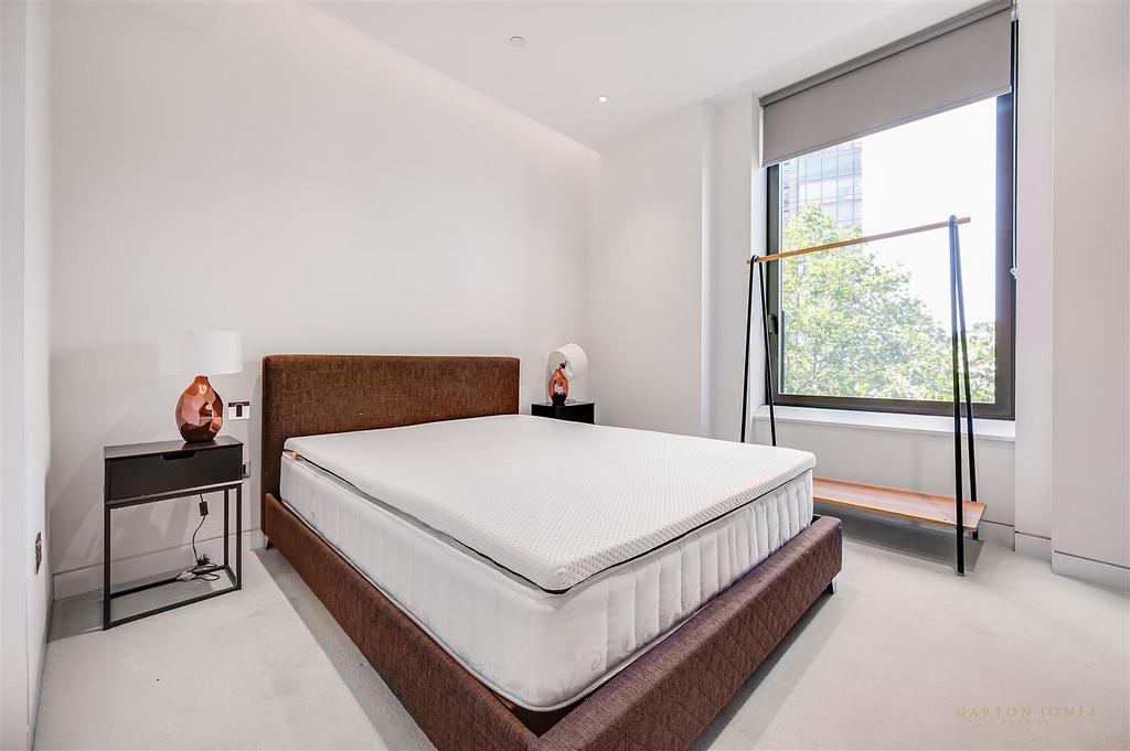 Bedroom.JPG