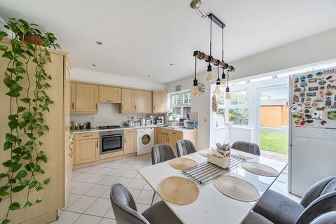 5 bedroom end of terrace house for sale, Honeypot Lane, London NW9