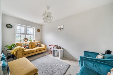 5 bedroom end of terrace house for sale, Honeypot Lane, London NW9