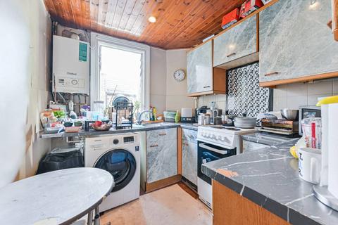 3 bedroom maisonette for sale, Belmont Hill, Lewisham, London, SE13