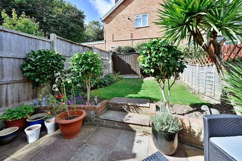 2 bedroom terraced house for sale, Gisburne Way, Watford, WD24