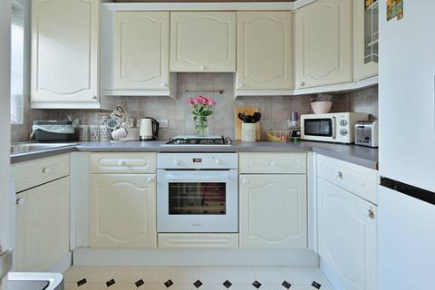 2 bedroom terraced house for sale, Gisburne Way, Watford, WD24