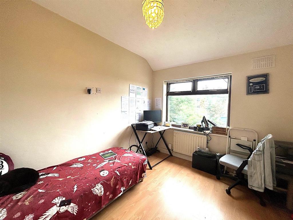 Bedroom 2.jpg