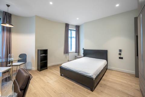 undefined, Brent Street, Hendon, London, NW4