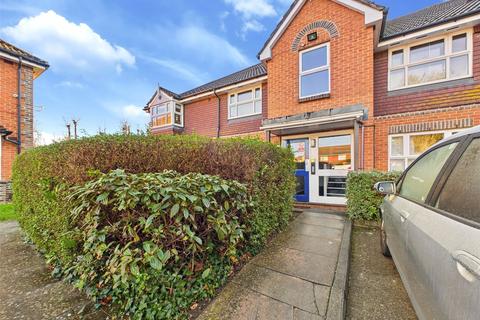 2 bedroom apartment to rent, Taylor Close, Hounslow