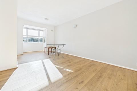 2 bedroom apartment to rent, Taylor Close, Hounslow