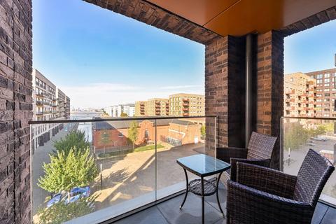 1 bedroom flat for sale, Hamme Building, Royal Docks, London, E16