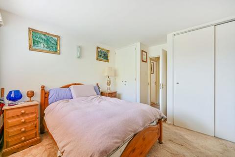 Flat 1, Ridge House Morecoombe Close, Kingston Upon Thames, KT2 7JQ