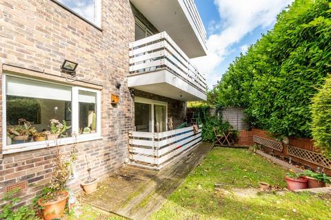 Flat 1, Ridge House Morecoombe Close, Kingston Upon Thames, KT2 7JQ