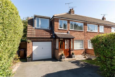 4 bedroom terraced house for sale, St. James Terrace, Horsforth, Leeds, West Yorkshireg