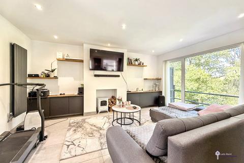 undefined, Moat Hill, Southampton SO18