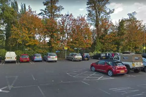Parking to rent - View 3