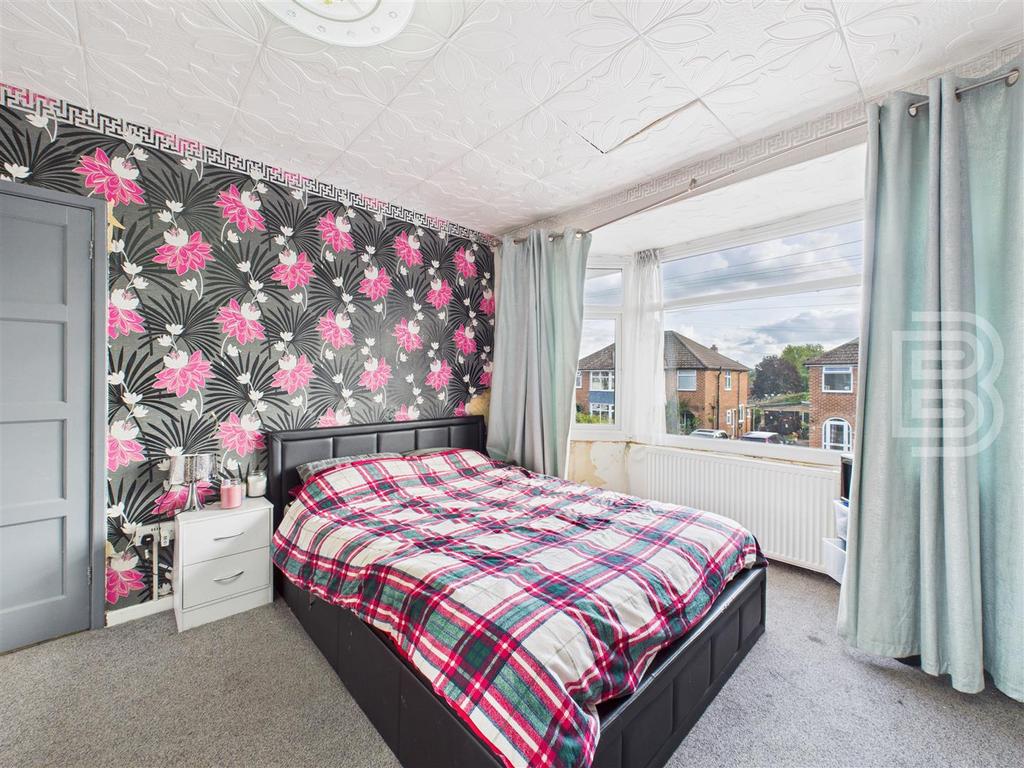 Bedroom 1 (2).jpg