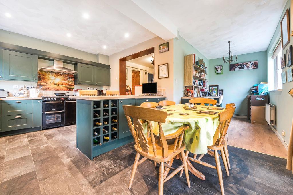 Kitchen / Breakfast Room