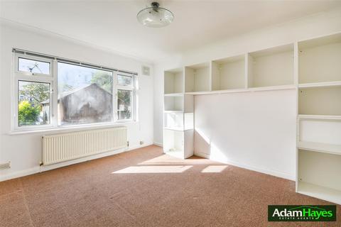 2 bedroom maisonette for sale, Friern Park, London N12
