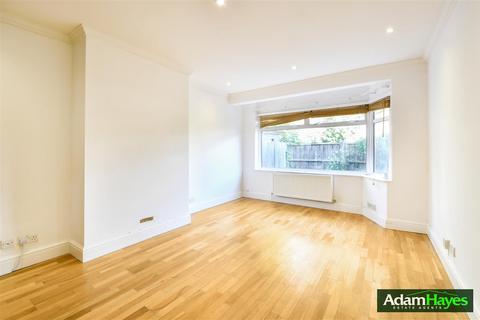 2 bedroom maisonette for sale, Friern Park, London N12
