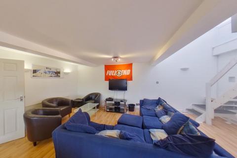 *£146pppw excluding bills!* Terrace House, The Park Estate