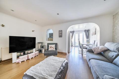 undefined, Sunbury-on-Thames,  Surrey,  TW16