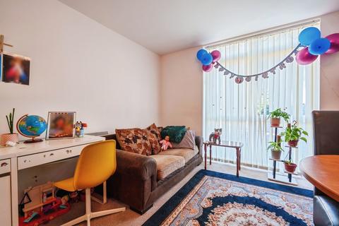 undefined, Mayfair Court, Prenton CH43